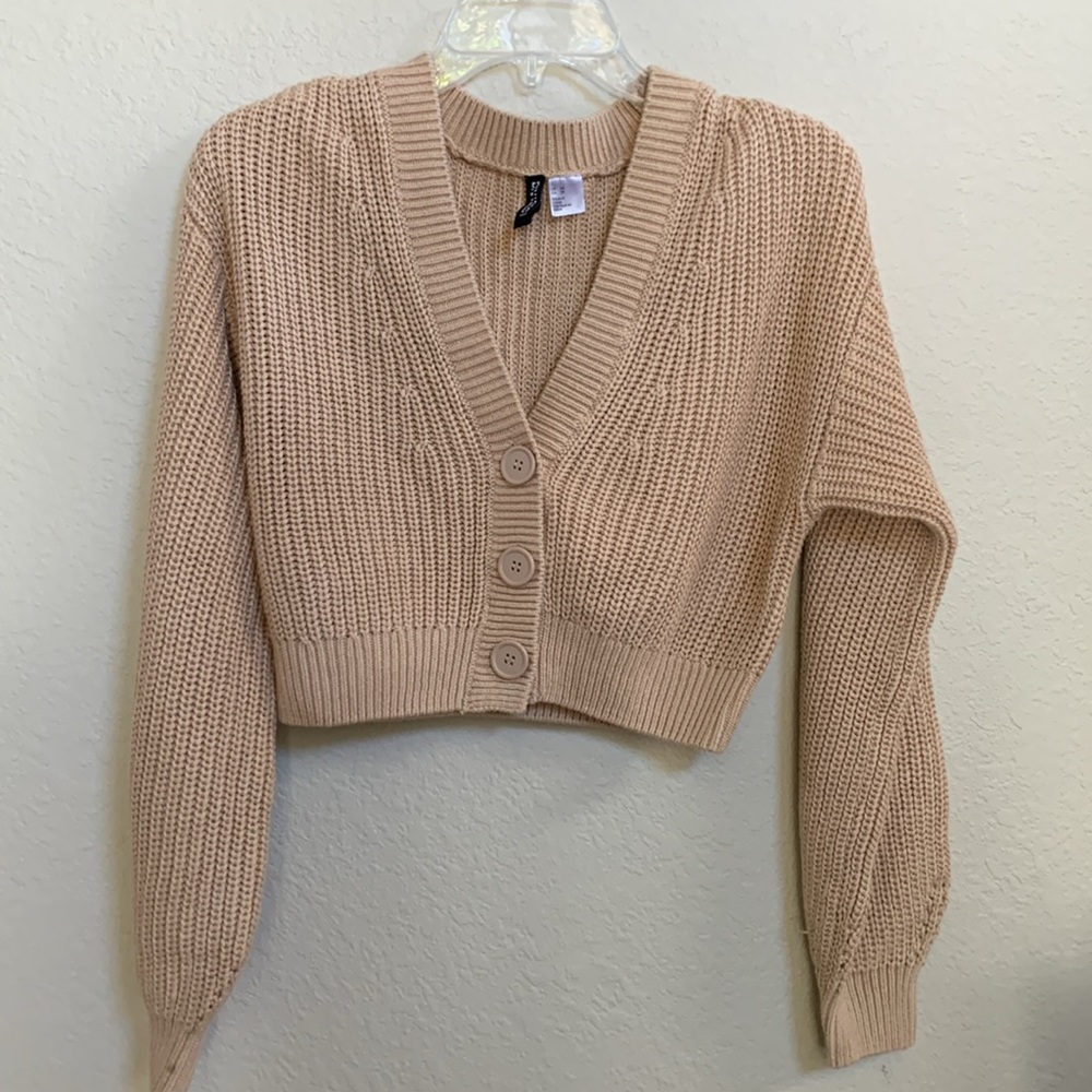 H&M Sweater - Picture 4 of 6